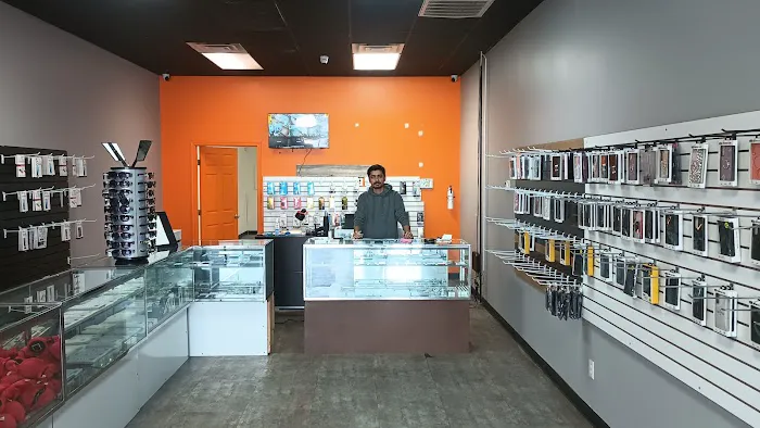 Cellular & tech | cell phone repair shop in Phoenix 6