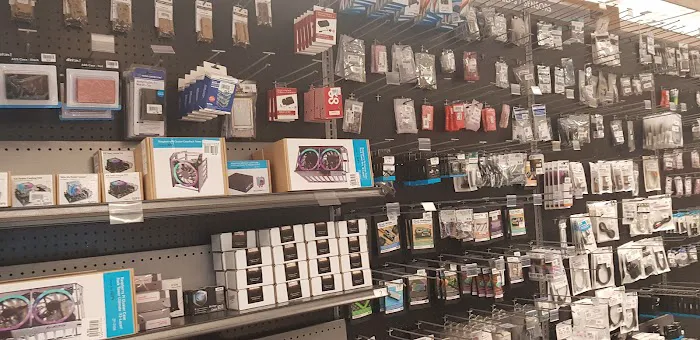 Micro Center 3