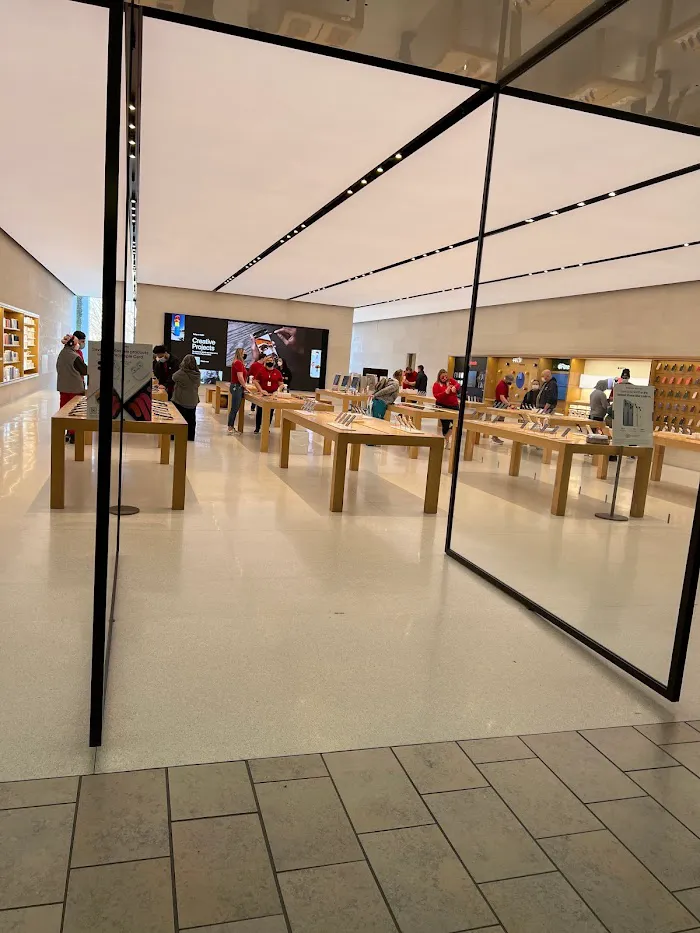 Apple Oxmoor 4