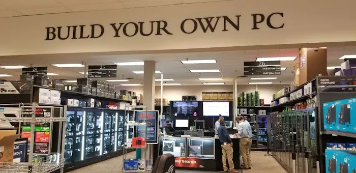 Micro Center 0