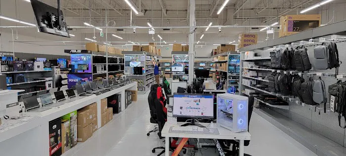 Canada Computers & Electronics 1