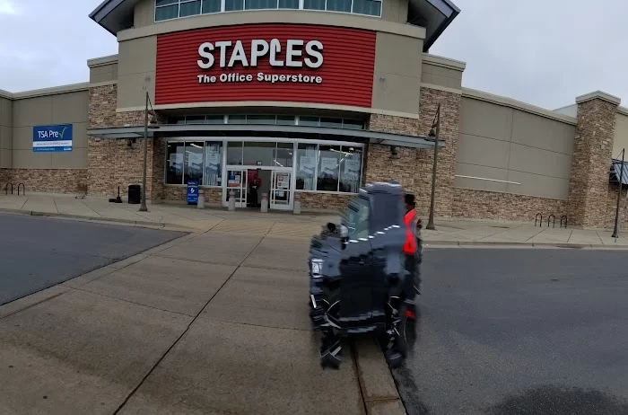 Staples 6