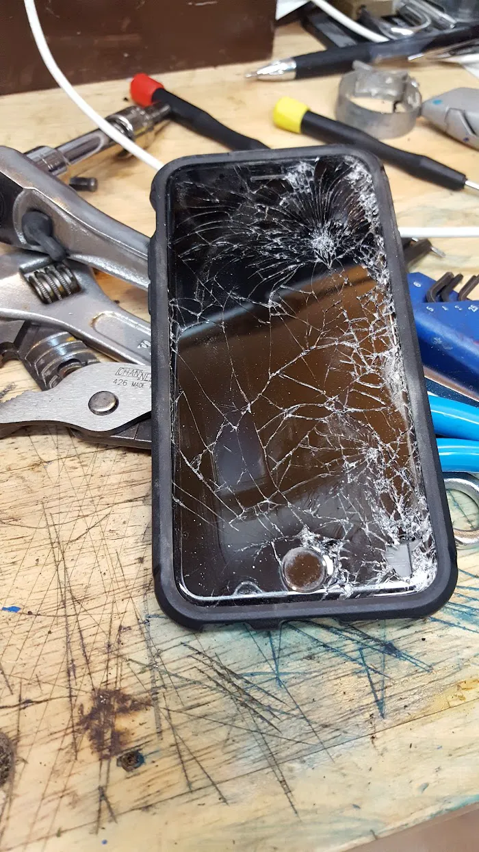 iPhone Repair on the Hill 6