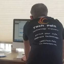 Tech Pals ico