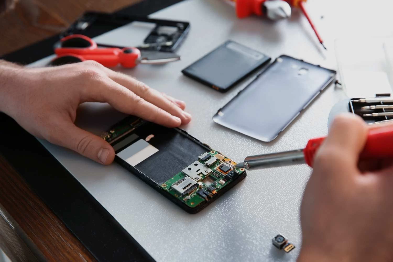 Best Service for Electronics Repair Near Me: Find Affordable and Reliable Options