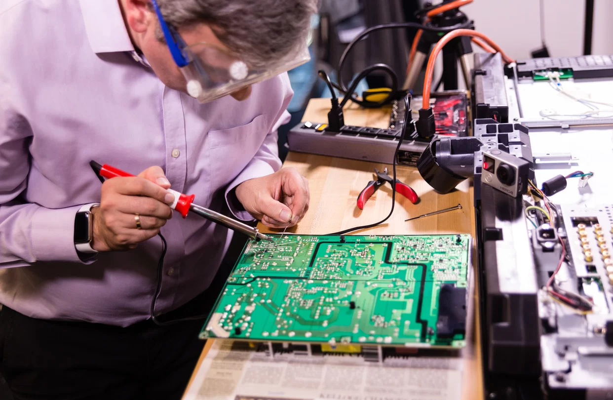 Professional Repair for Malfunctioning Gadgets | Expert Solutions for Your Devices