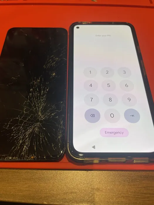 uBreakiFix - Phone and Computer Repair 8