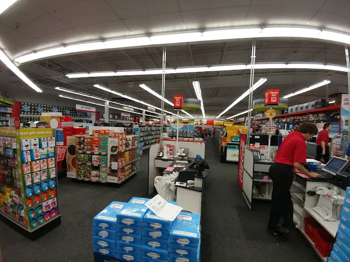 Staples 0