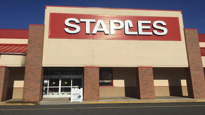 Staples 9