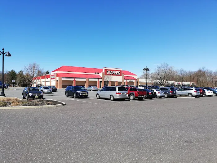 Staples 4