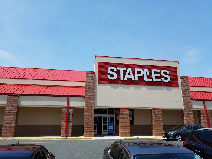 Staples 5