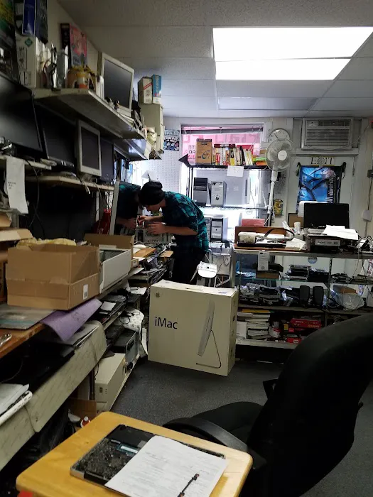 Plug-n-Play PC & Mac Repair Consultants 1