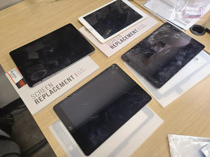 uBreakiFix - Phone and Computer Repair 8