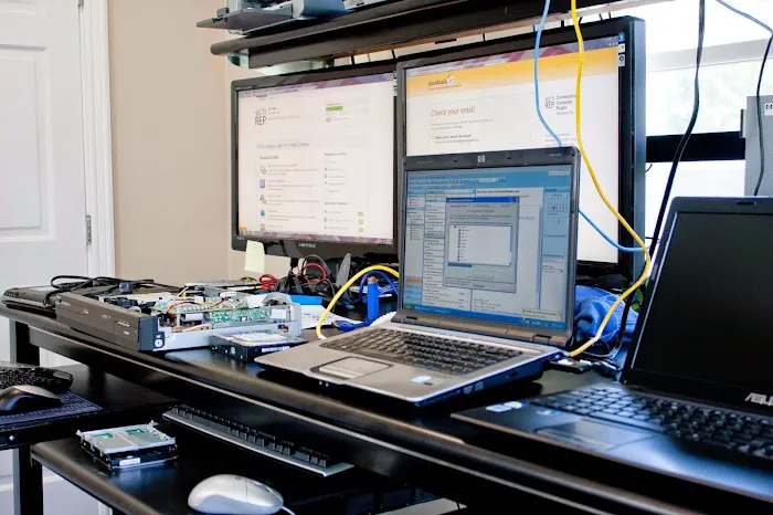 Connectionz Computer Repair 0