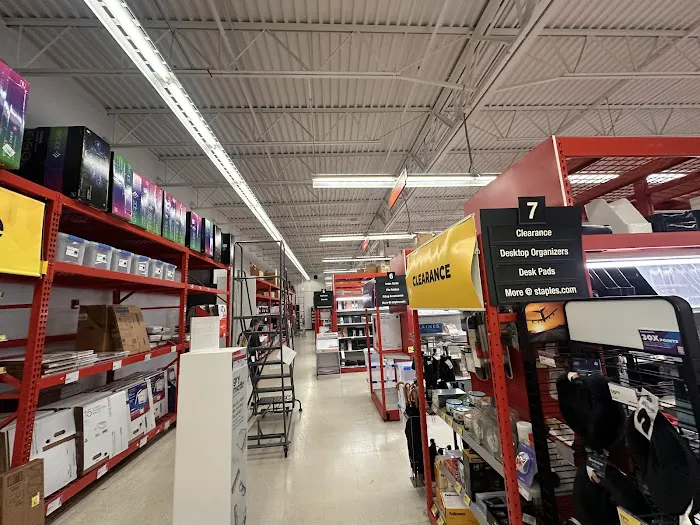 Staples 2