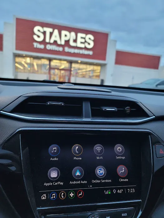 Staples 0