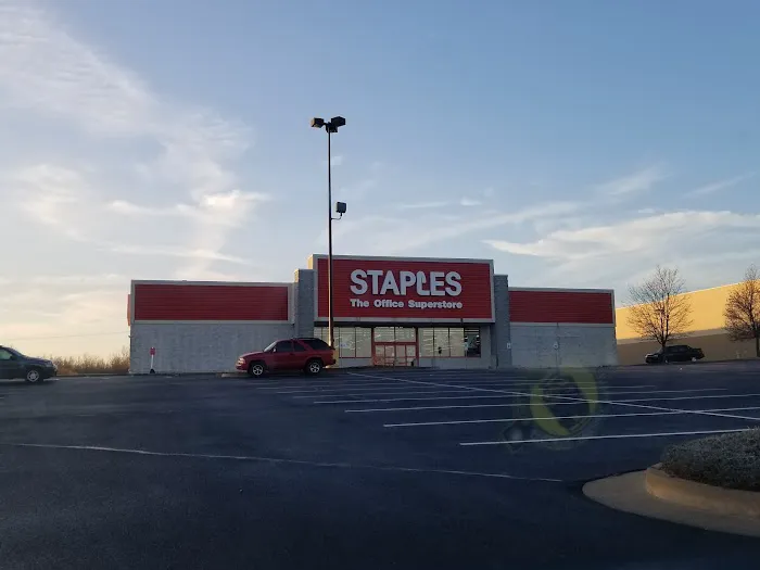 Staples 4