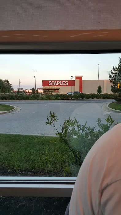 Staples 5